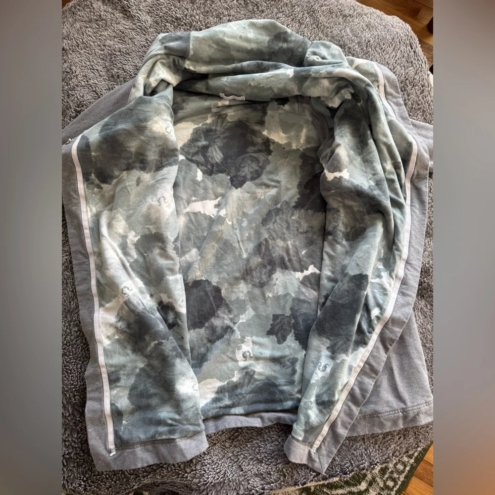 LULULEMON Women's Gray Savasana Wrap Size 10